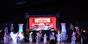 Festival de Talentos de Porto Belo Encanta Pblico com Homenagem ao Cinema