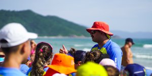 Projeto Golfinho do Corpo de Bombeiros Militar completa 25 anos com cerca de 100 mil crianas formadas