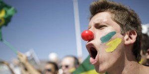 Manifesto quer impeachment da presidente Dilma