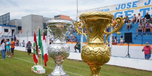 Comeou o campeonato de futebol amador