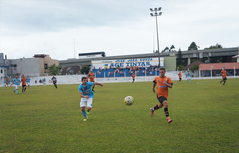 AV 13 e Galera TB passam para a final