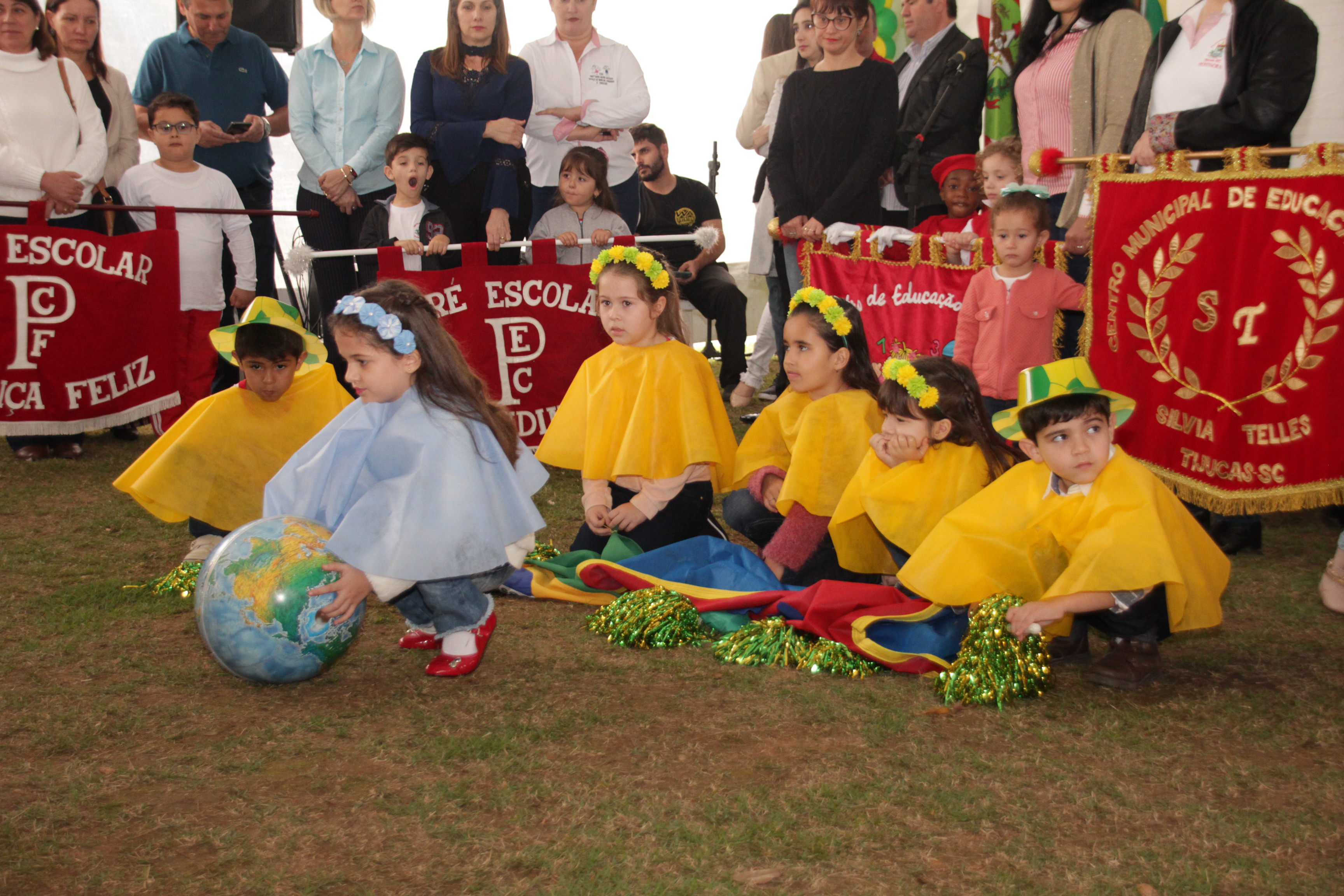 Amanh tem desfile cvico em Tijucas