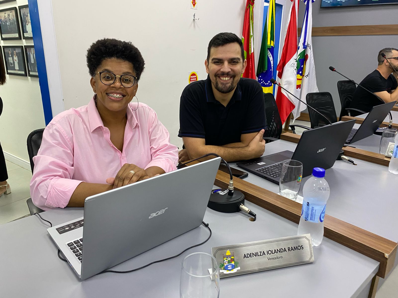 Primeira vereadora negra da histria de Tijucas toma posse na Cmara Municipal