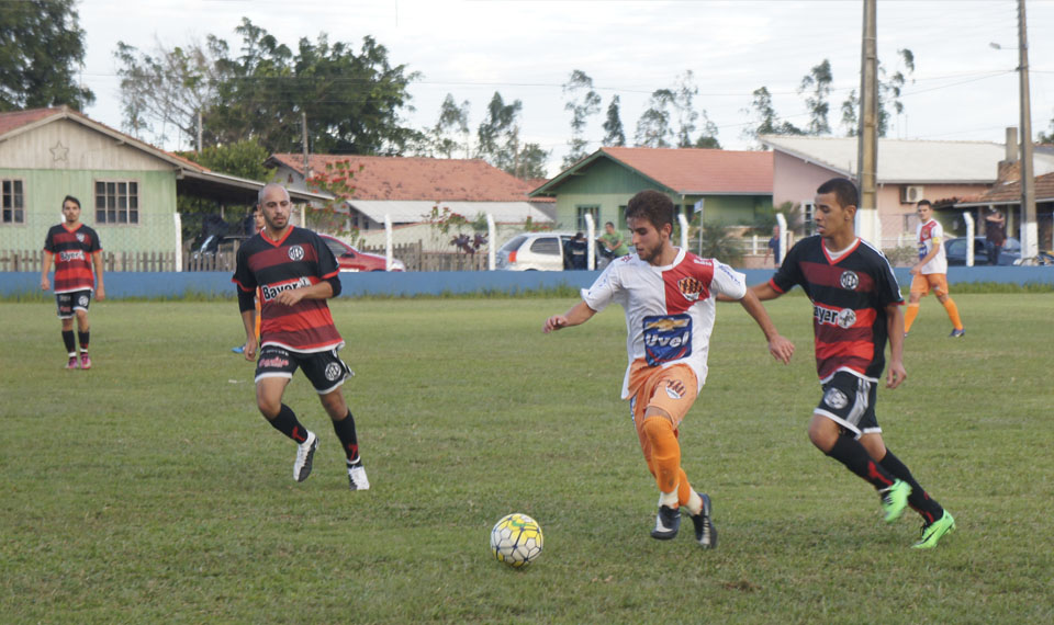 Quartas de final com muitos gols na srie B