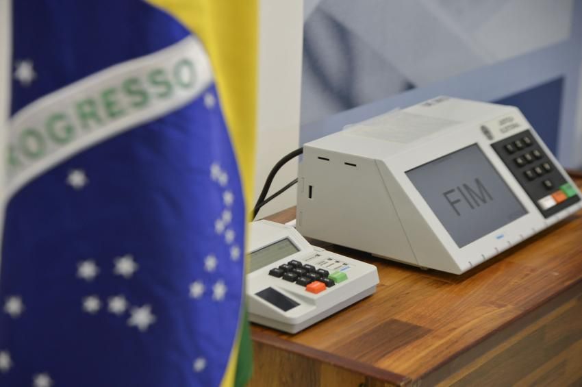 E a, j sabe em quem votar?