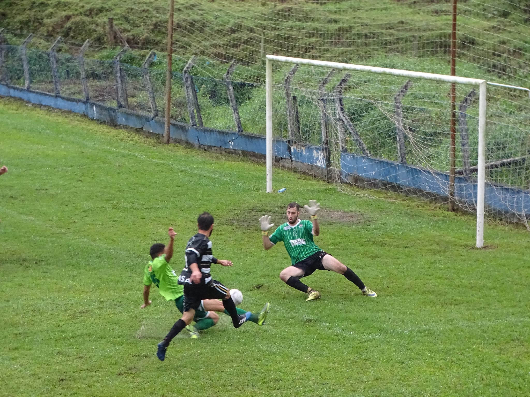 Primavera se firma na liderana da Liga