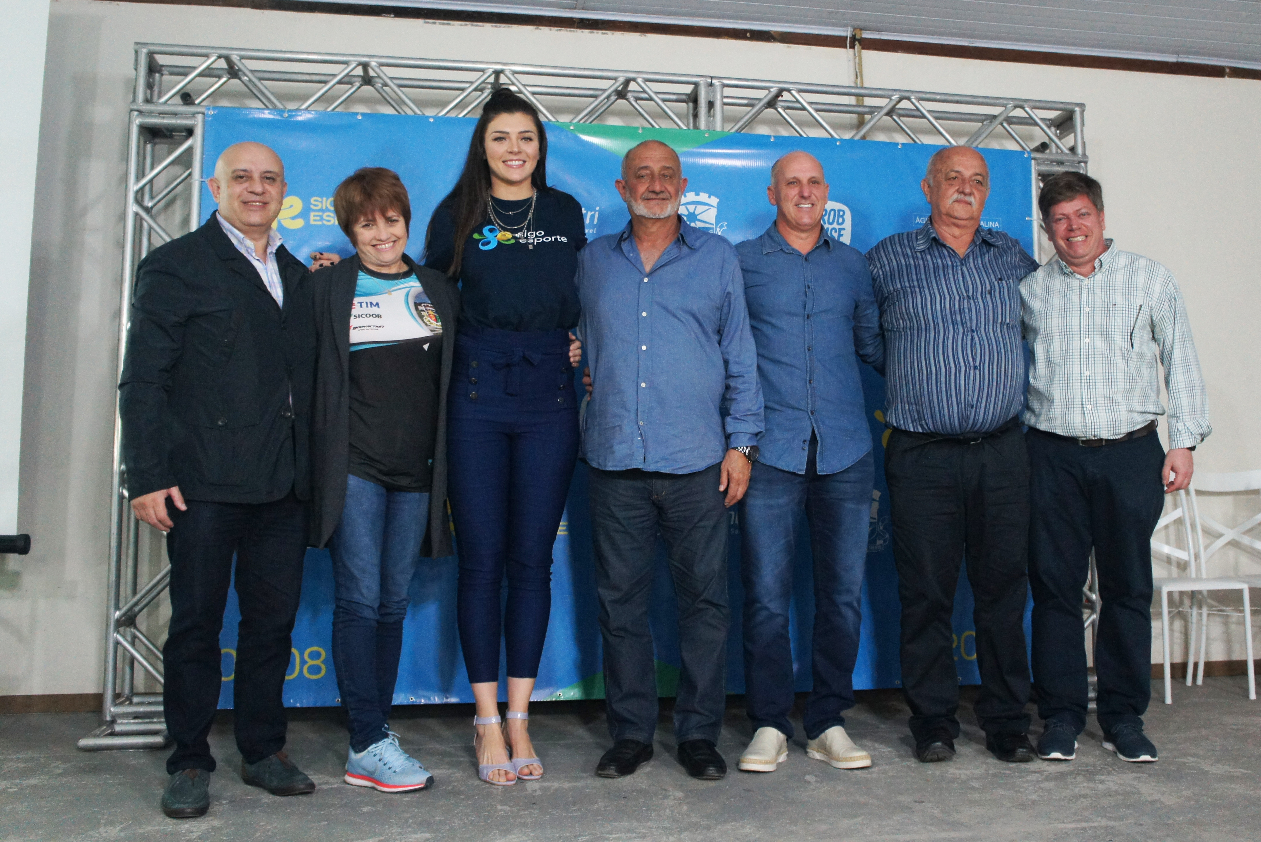 Atleta daqui faz despedida antes de seguir para a Itlia