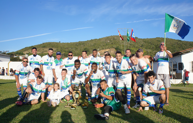 Santa Cruz  campeo invicto em Porto Belo