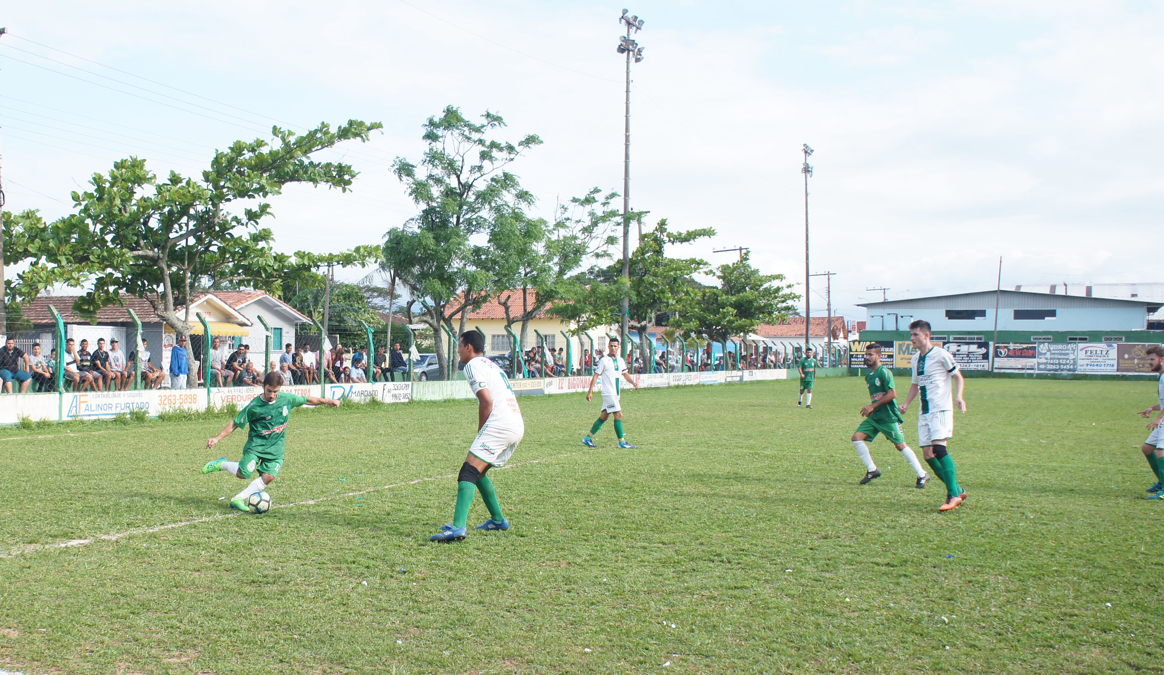 Renascena ganha a primeira da final