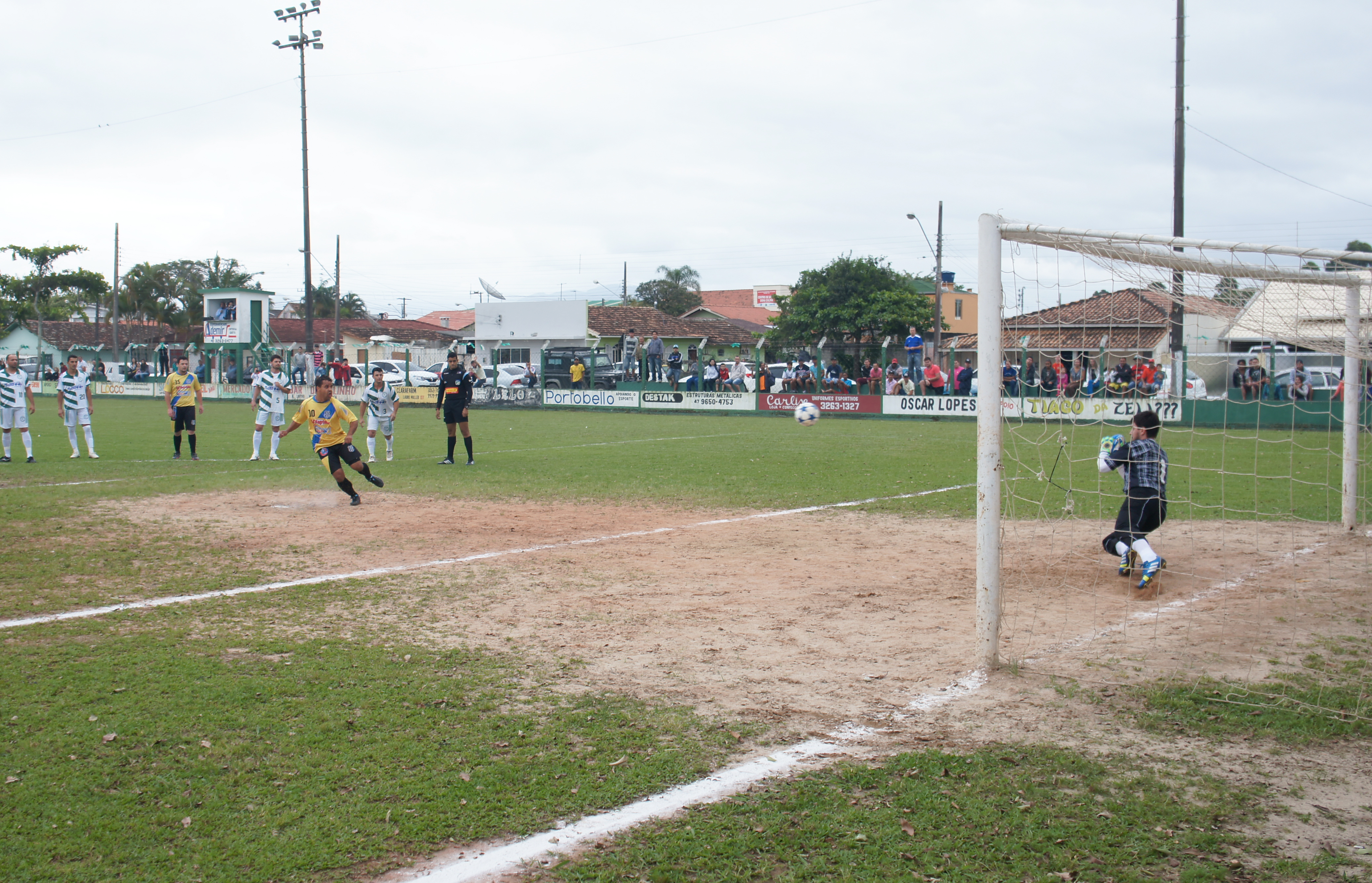 Equilbrio nas quartas de final da Supercopa