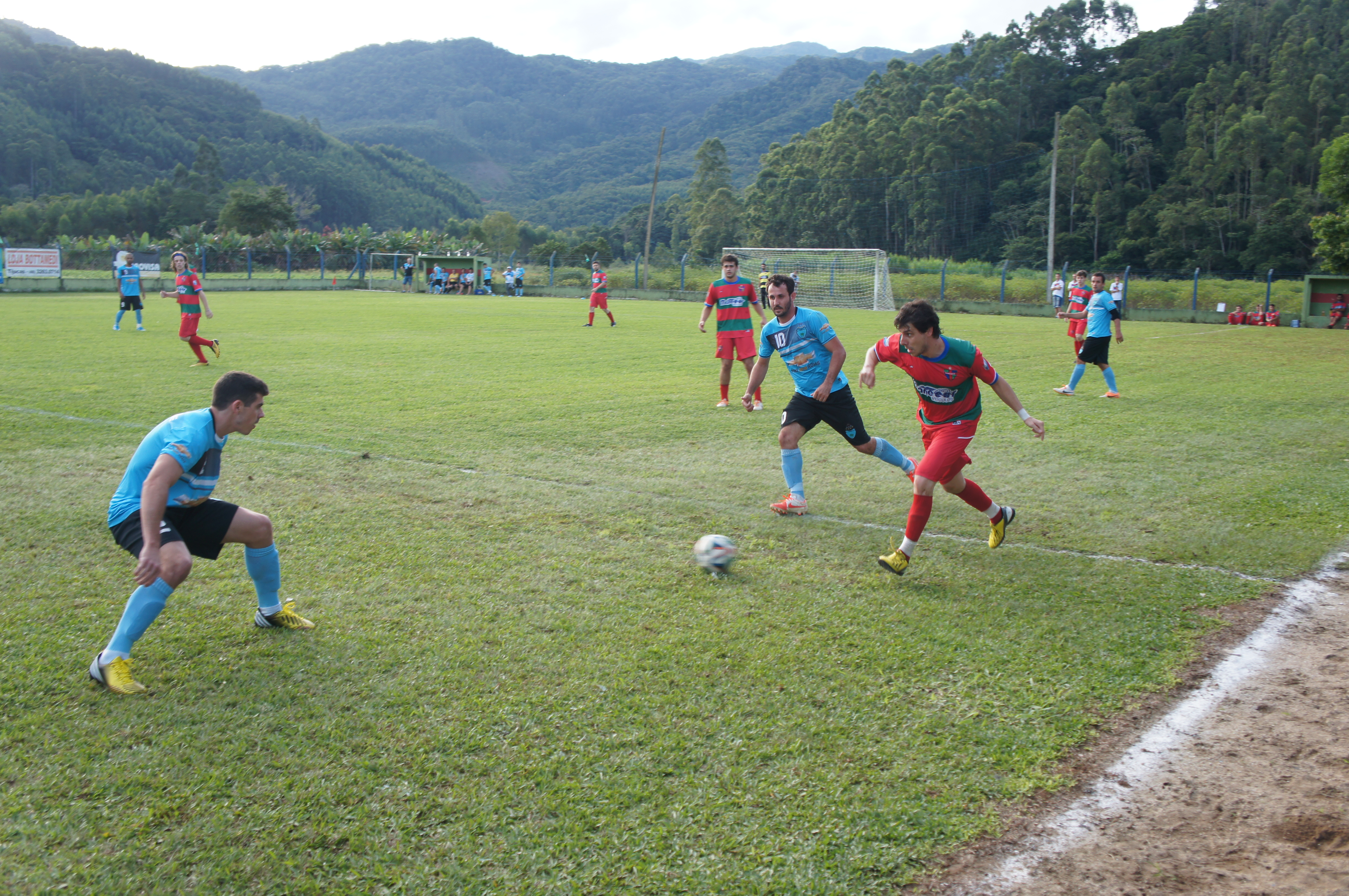 Itinga goleia o Itatiaia fora de Casa