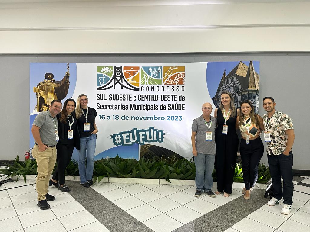 Equipe de Porto Belo participa de Congresso de Sade e apresenta programas realizados na cidade