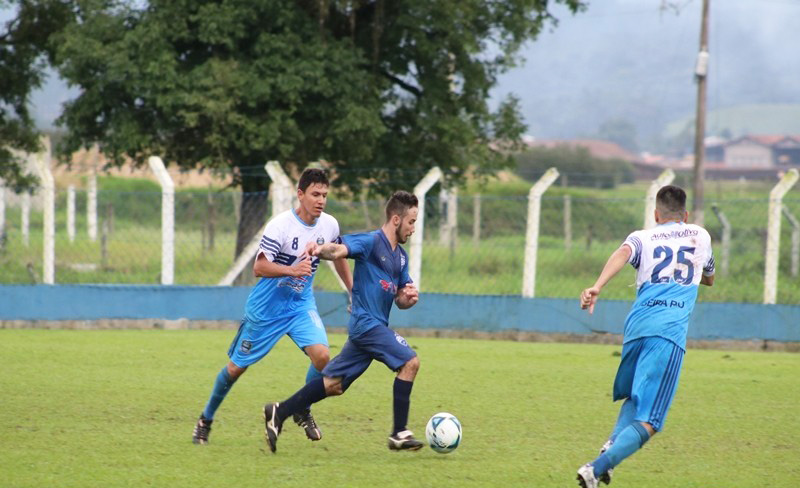 Unio e Itatiaia lideram a srie A