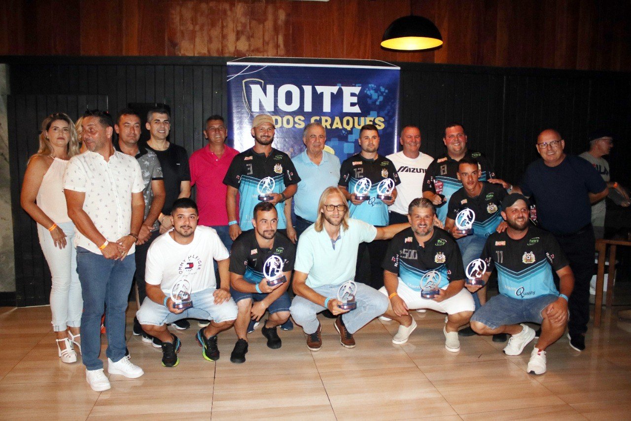 FME premia os melhores do campeonato municipal de Futsal