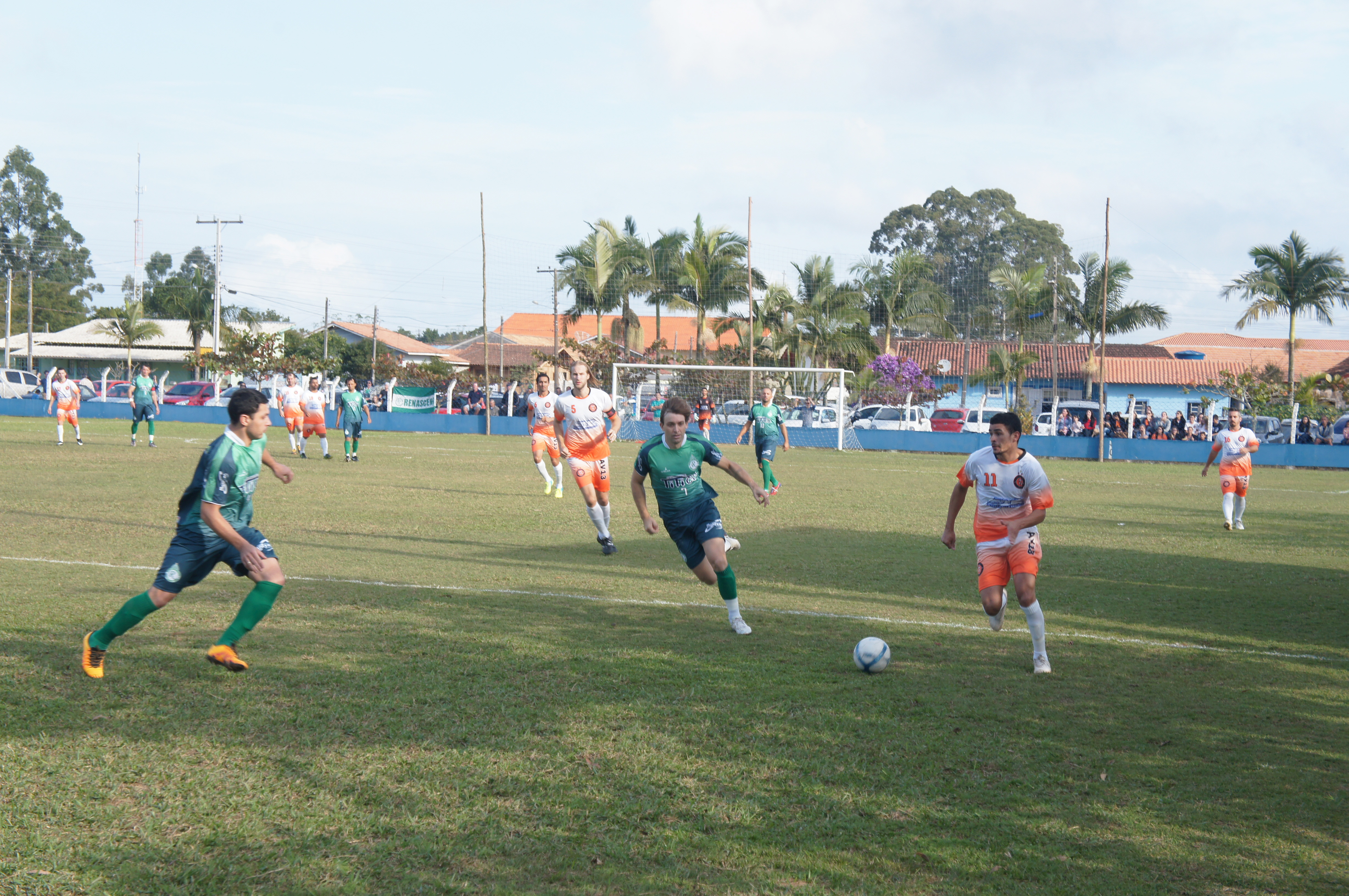 Unio vence e lidera o quadrangular final