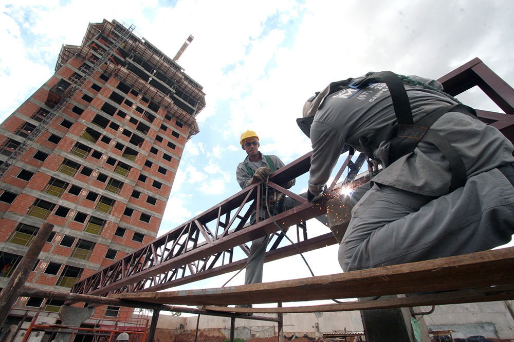 Itapema lidera estatsticas de gerao de empregos