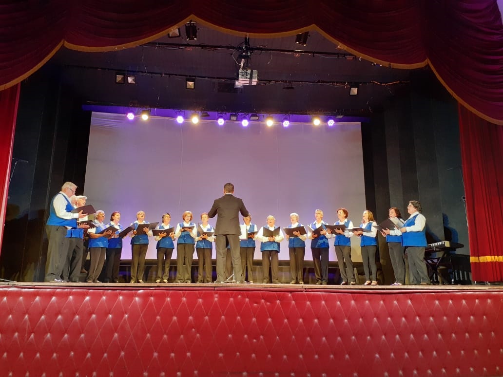 Cantores da Terceira Idade participam de festival de corais