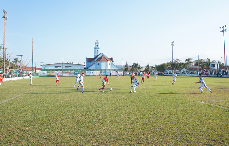 Renascena estreia com vitria na Liga