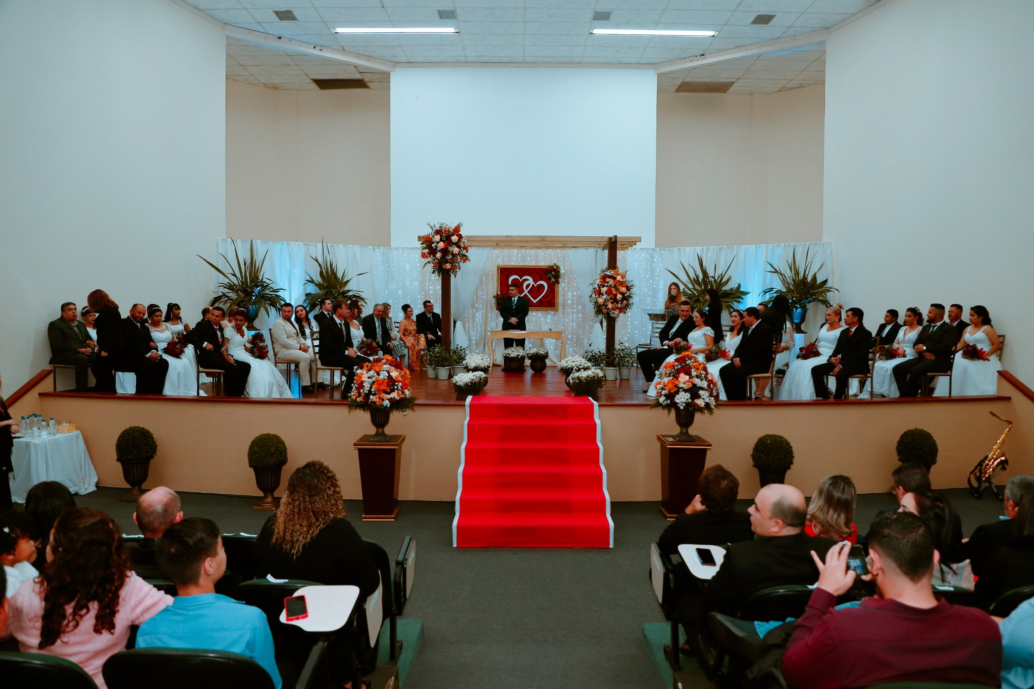 Tijucas realiza 14ª edição do Casamentão Popular